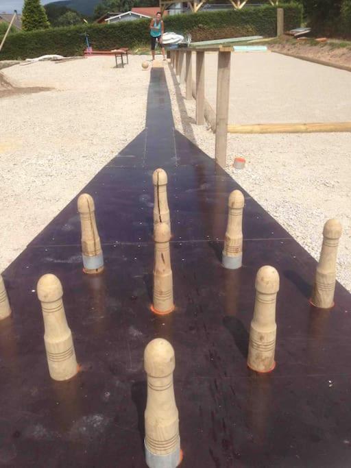 Chalet 2 Personnes Avec Jacuzzi Et Piscine Saisonniere Partagee Corcieux المظهر الخارجي الصورة