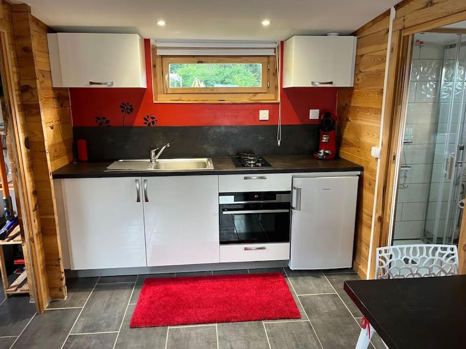 Chalet 2 Personnes Avec Jacuzzi Et Piscine Saisonniere Partagee Corcieux المظهر الخارجي الصورة